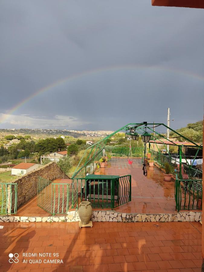 B&B Borgo Pileri Mazzarino Exterior photo